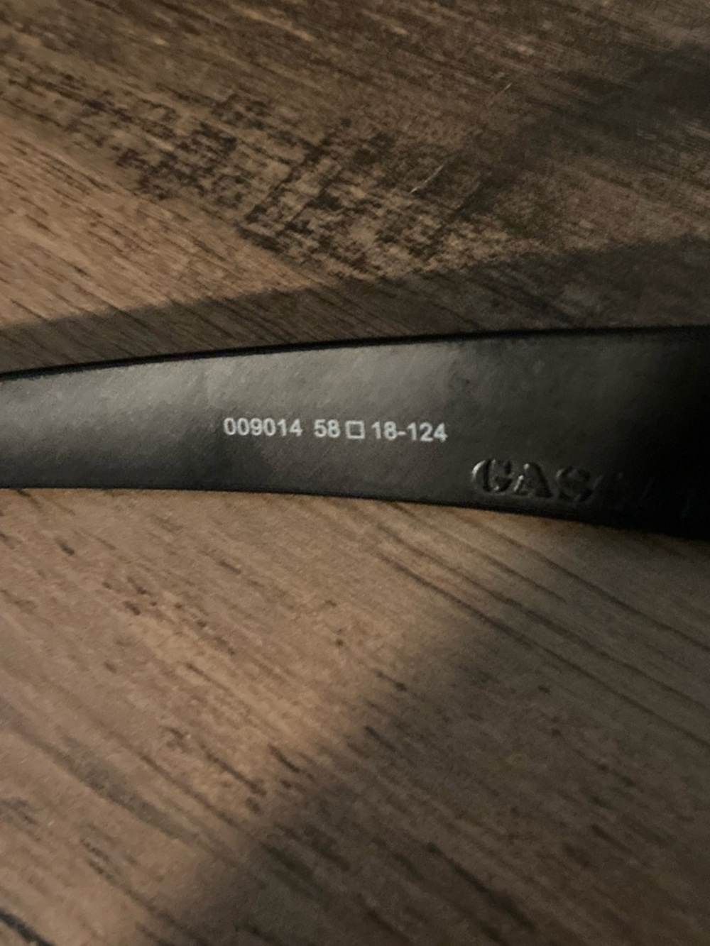 Oakleys sunglasses - Picture 7 of 8